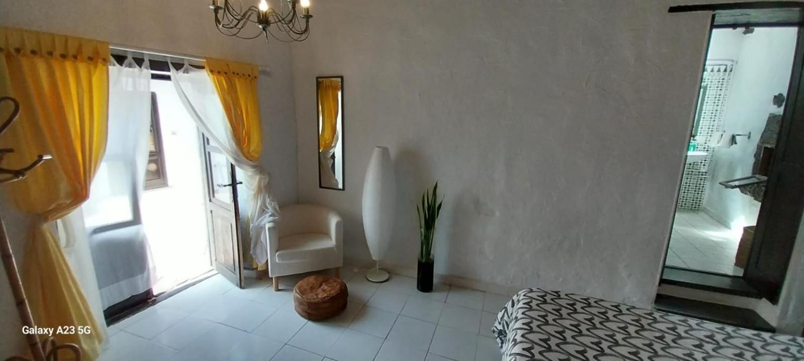 Tías Suite Casa Rural Los Patios, Conil מראה חיצוני תמונה